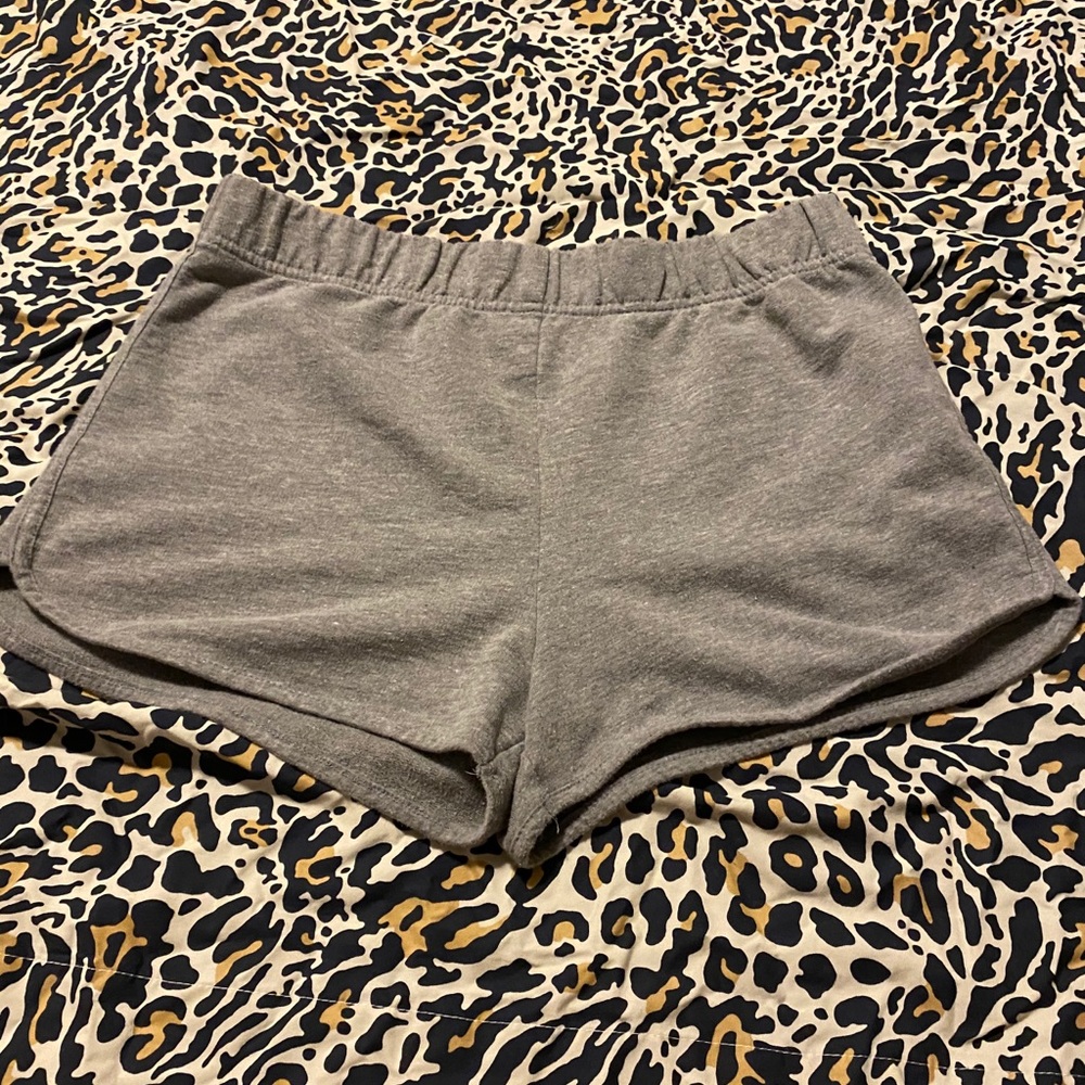 Lounging grey shorts
